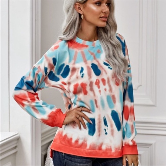 💃🏻GIA Tie Dye crew neck pullover sweater - Picture 3 of 6